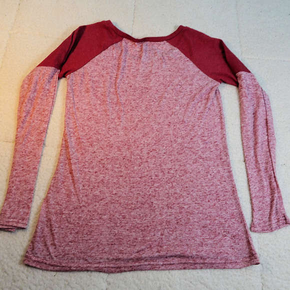 NBA Cleveland Cavaliers Wine & Gold L/S Medium - Picture 2 of 5